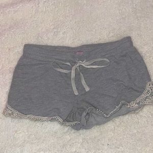 No boundaries short Shorts